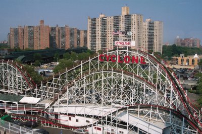 Cyclone Roller Coaster jigsaw puzzle