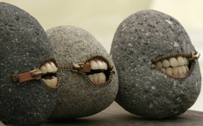 biting rocks