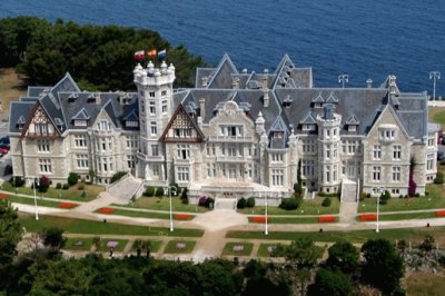 Santander - Palacio Magdalena jigsaw puzzle