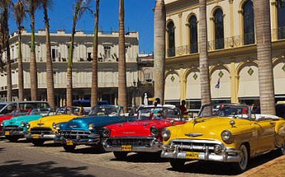 פאזל של Cuban Cars
