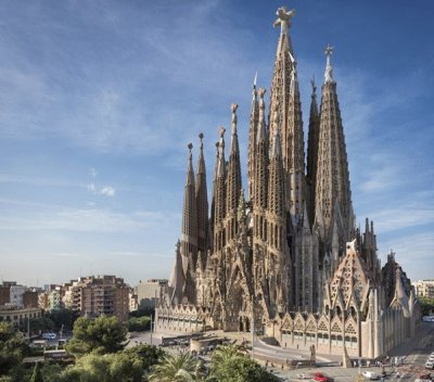 פאזל של La Sagrada Familia completa