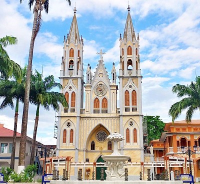 Catedral de Malabo jigsaw puzzle