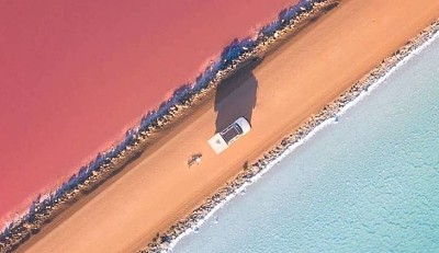 853