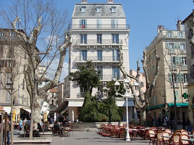 Place Puget,Toulon jigsaw puzzle