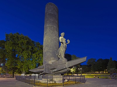 Monumento a la Hermandad