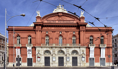 teatro petruzzelli