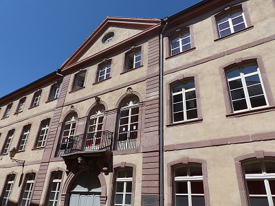 L 'Ã©cole Cour de Lorraine