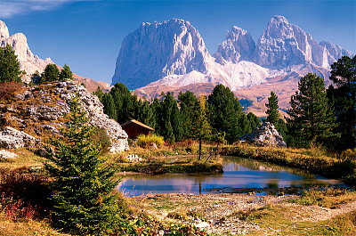 Paisaje en los Dolomitas-Italia