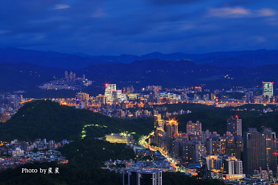 è—èª¿ç¢§å±±å·–