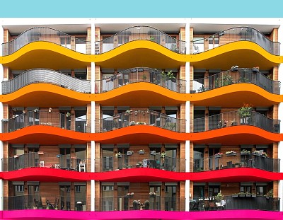 פאזל של Edificio colorido