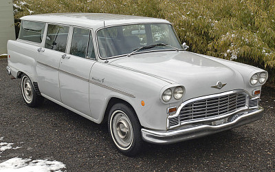 Checker Marathon station wagon jigsaw puzzle