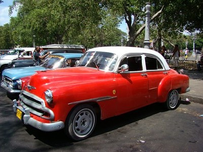 Cuba - Vieille voiture