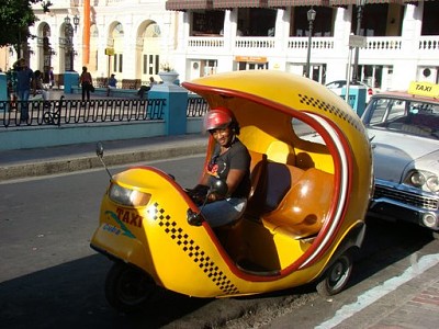 Cuba - Taxi jaune
