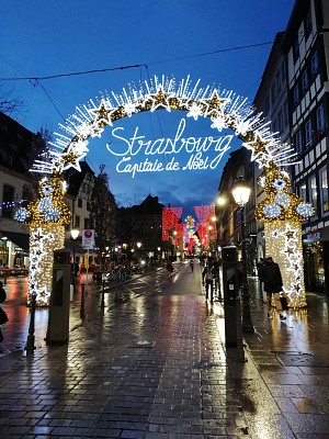 MarchÃ© de NoÃ«l Strasbourg jigsaw puzzle