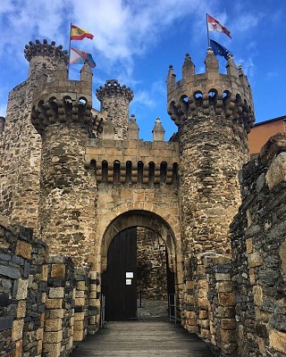 פאזל של castillo leon espaÃ±a