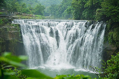 פאזל של 十分瀑布號稱是「臺灣尼加拉瀑布」