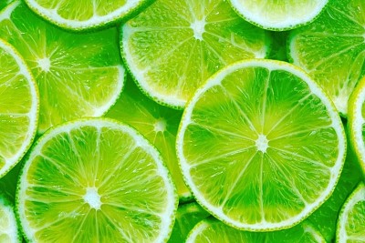 Green lime slices