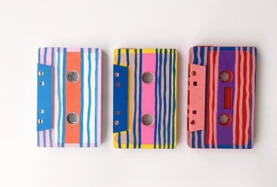 פאזל של 3 colorful cassettes