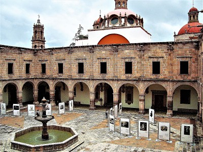 Centro Cultural Clavijero en Morelia.