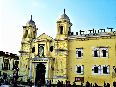 Templo en Lima, Perú. jigsaw puzzle