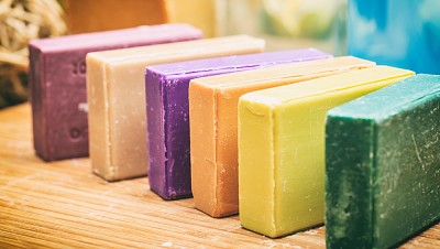 פאזל של soap colors