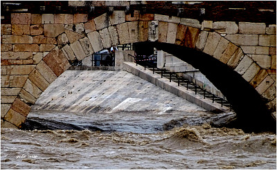 verona , adige in piena