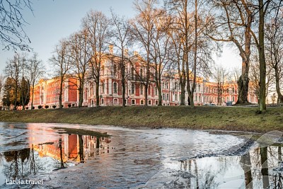 jelgava (Mitau) Courlande l 'hiver