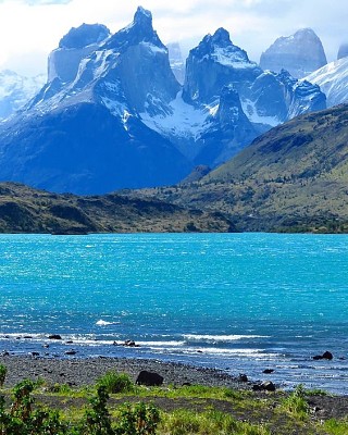 Lago Pehoe y Torres Paine jigsaw puzzle