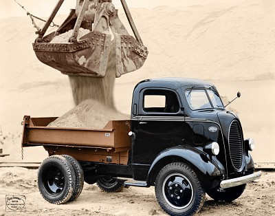 1939 Ford COE short body dump truck