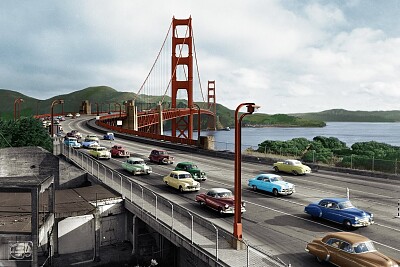 Cars crossing the Golden Gate Bridge