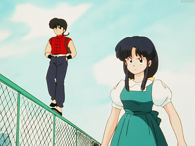 ranma y akane van a la escuela