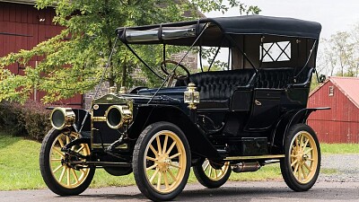 1910 Maxwell Model E Five-Passenger Tonneau