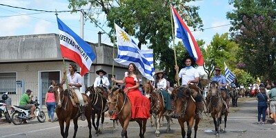 Desfile en el Campo jigsaw puzzle