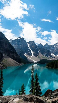 LAGO Y MONTAÑAS