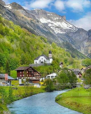 SUIZA