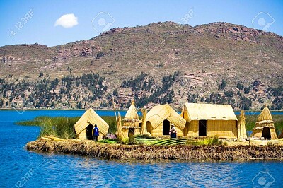 פאזל של lac Titicaca Ã®les flottantes