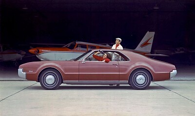 1967 Oldsmobile Toronado. jigsaw puzzle