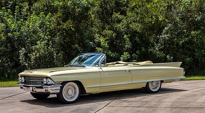 1962 Cadillac Series 62 Convertible in Maize Yello jigsaw puzzle
