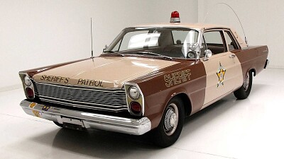 פאזל של 1965 Ford Custom 500 Police Car
