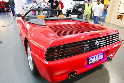 פאזל של 1994 Ferrari 348 Rear