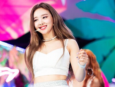 NAYEON - TWICE