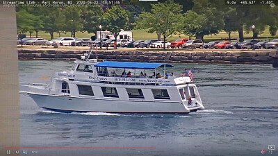 tour boat Huron Lady-2