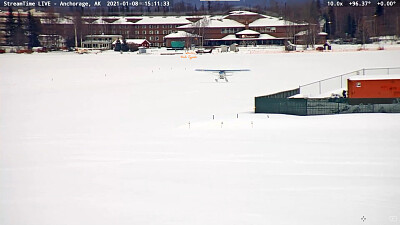 Ski landing on lake-1 jigsaw puzzle