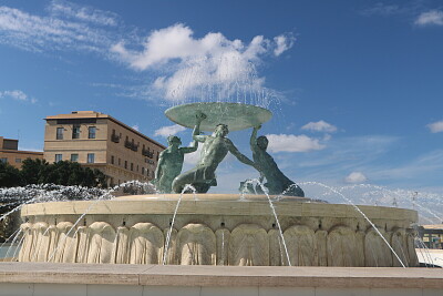 Walking Around Valetta