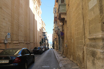 Walking Around Valetta