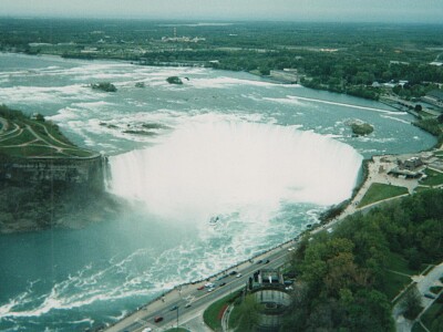 chutes canadiennes du Niagara vues de Skylon jigsaw puzzle