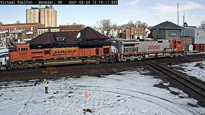 BNSF-780 leading BNSF-8507 at De jigsaw puzzle