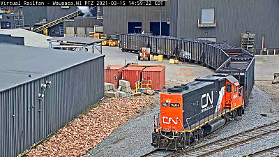 CN-9604 switching hopper cars at Waupaca,WI/USA fa