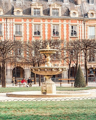 Place des Vosges à Paris