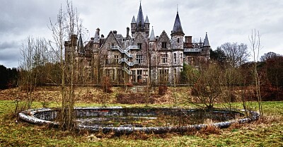 CASTILLO ABANDONADO